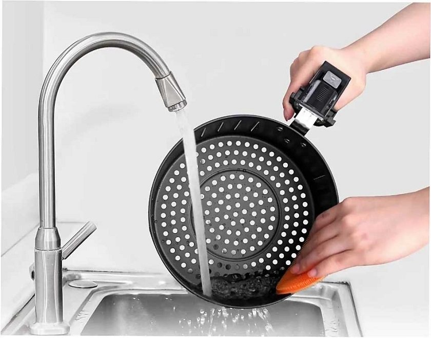 how to clean the air fryer