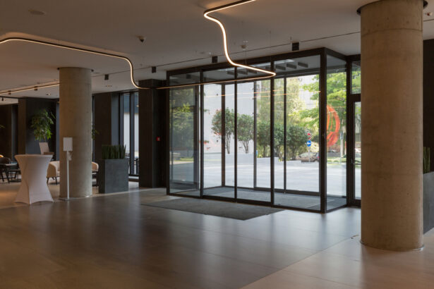 automatic sliding door