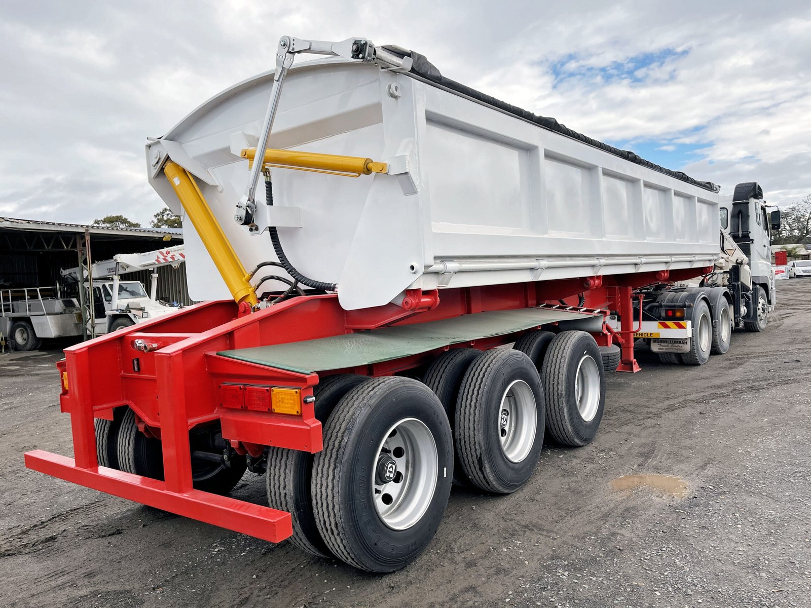 Side Tipper Trailers Perth
